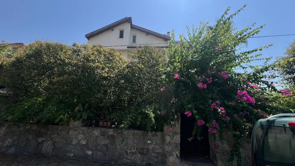 Home in Foca Calis